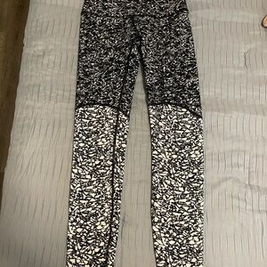 Lululemon Black and White Patterned Leggings